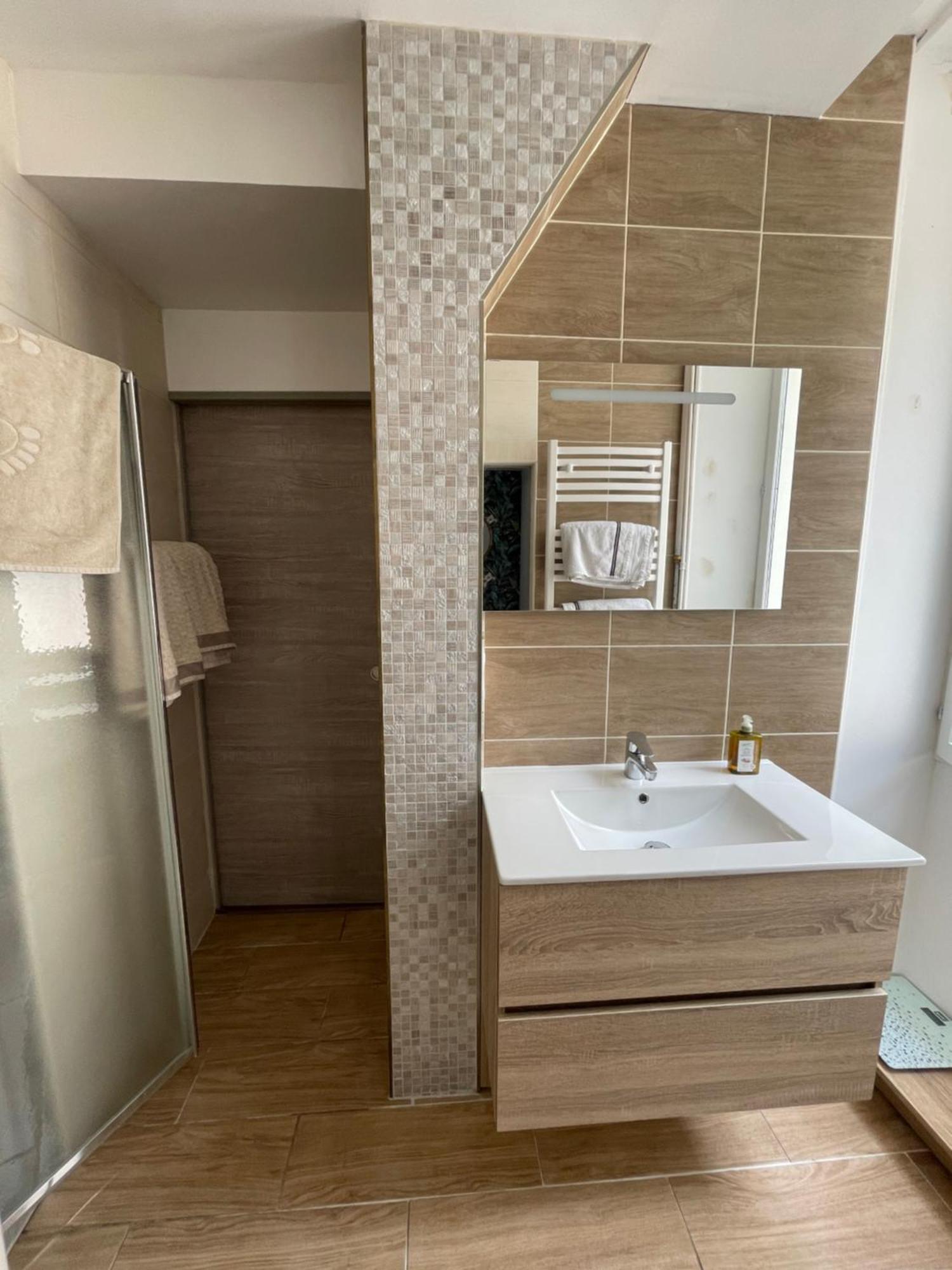 Appartement Moderne Centre Ville, 5 Personnes, 65 M2 Semur-en-Auxois Zewnętrze zdjęcie