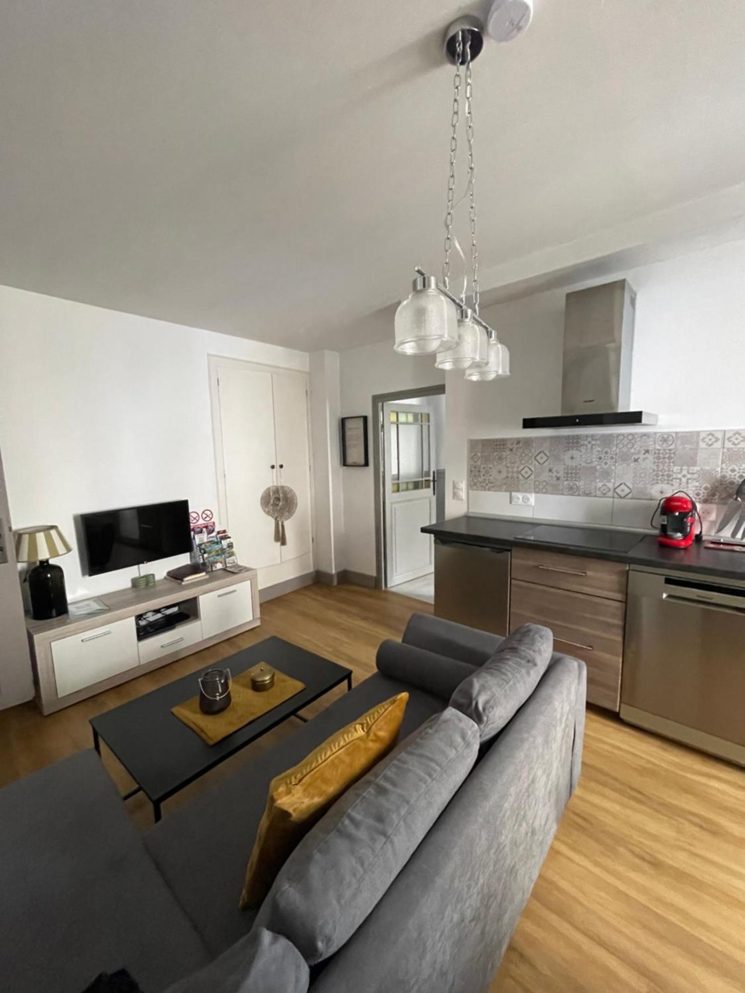 Appartement Moderne Centre Ville, 5 Personnes, 65 M2 Semur-en-Auxois Zewnętrze zdjęcie